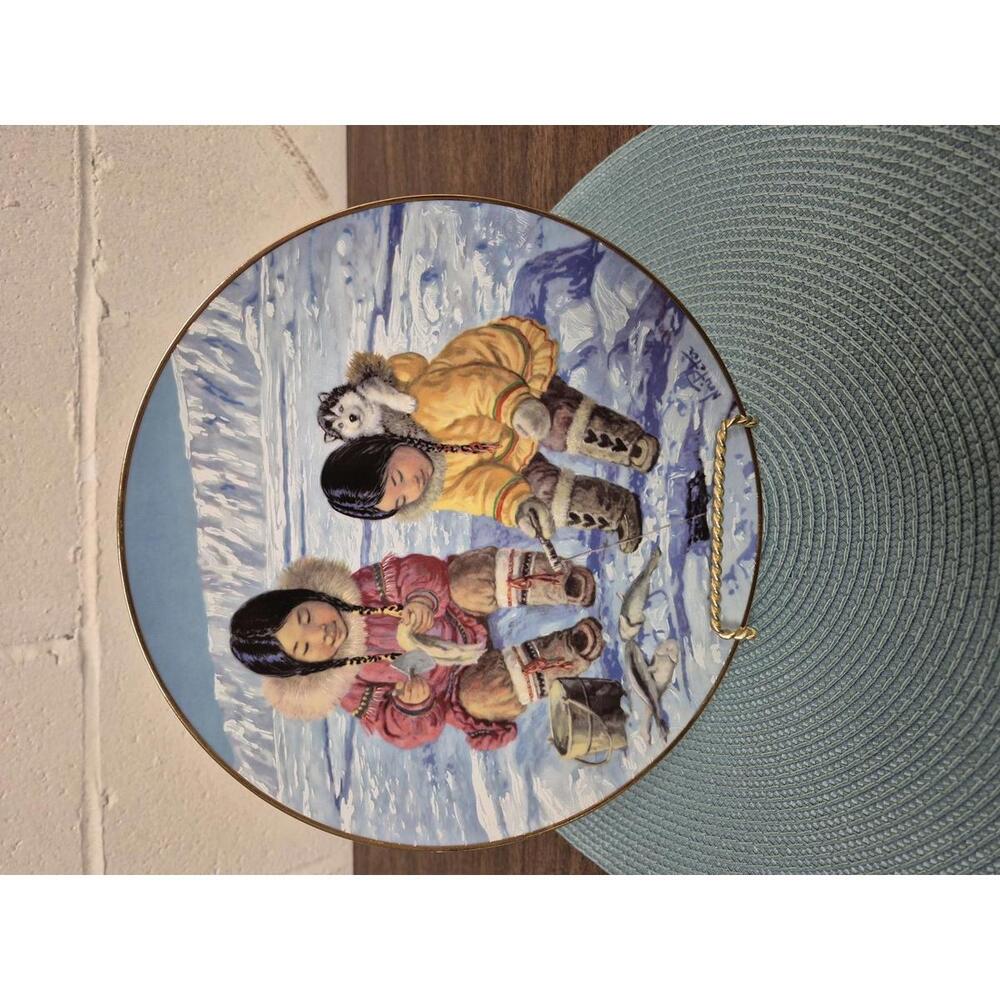 Nori Peter 'Patience' Decorative Plate - Arctic Spring Series